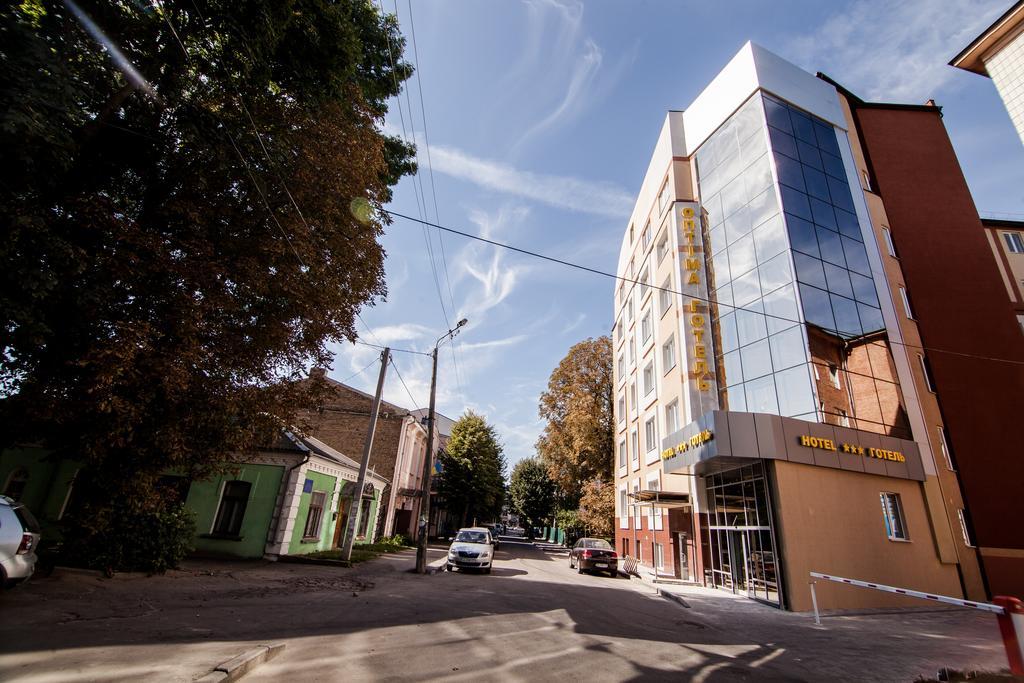 Optima Rivne Hotel Exterior foto